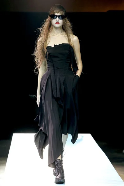 Look 3